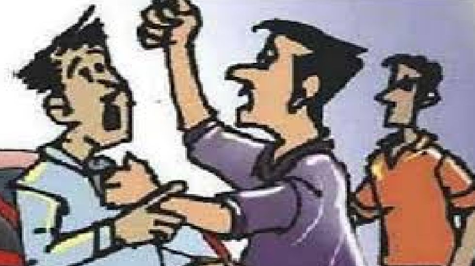 महासमुंद : पुराने झगड़े की बात को लेकर की मारपीट. - CG Sandesh