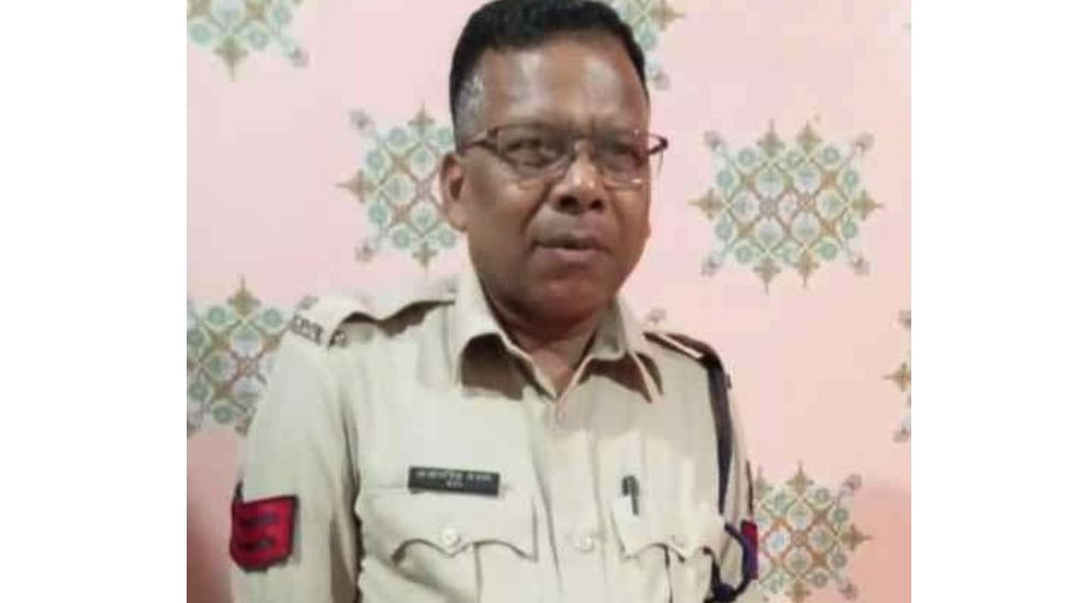 CG : पेड़ पर लटकती मिली हेड कांस्टेबल की लाश - CG Sandesh