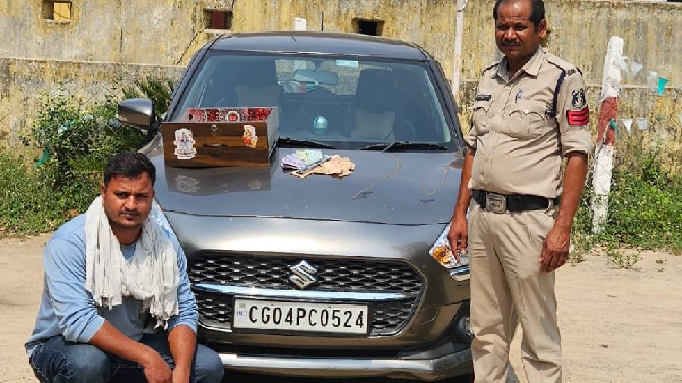 कोमाखान : दुकान में चोरी करने वाला 01 आरोपी पुलिस की गिरफ्त ... - CG Sandesh