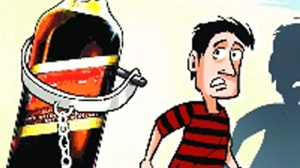सरायपाली : बलौदा क्षेत्र से 24 लीटर महुआ शराब जप्त. - CG Sandesh