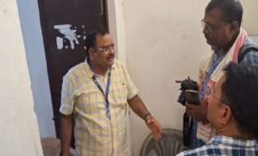 एसीबी की टीम ने बिलासपुर में आरआई को 1 लाख की रिश्वत लेते रं... - CG Sandesh