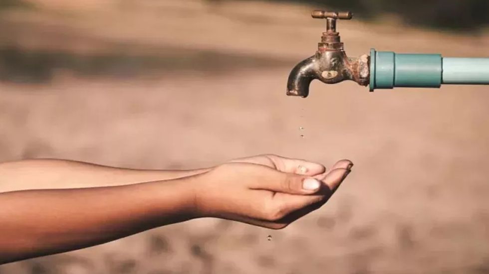 दक्षिण भारत में पानी की गंभीर किल्लत, जलाशयों का स्तर 15 प्र... - CG Sandesh