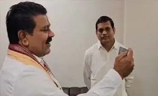 किर्गिस्तान में भारतीय छात्रों पर हमला, डिप्टी सीएम विजय शर्मा ने छत्तीसगढ़ के छात्रों से की बात