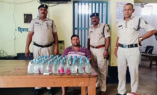 शराब का अवैध परिवहन करने वाले गिरफ़्तार - CG Sandesh