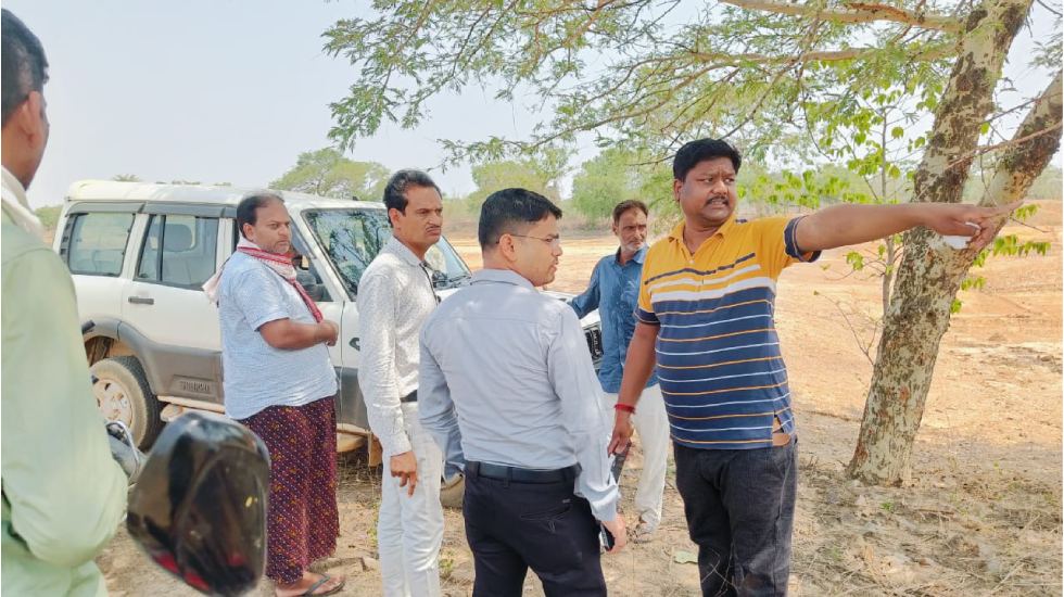 महासमुंद : बोंदानवापाली में तालाब निर्माण कार्य नियमानुसार प... - CG Sandesh