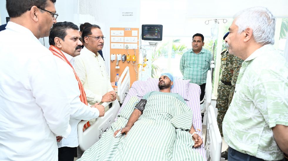 मुख्यमंत्री साय और उप मुख्यमंत्री शर्मा नक्सली मुठभेड़ में घ... - CG Sandesh