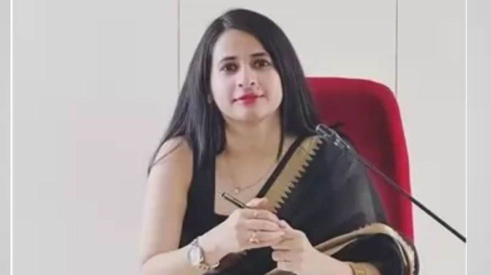11वीं में फेल होने वाली किसान की बेटी ने किया PSC में टॉप - CG Sandesh