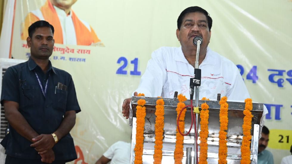 महासमुंद : दशम अंतर्राष्ट्रीय योग दिवस में खाद्य मंत्री दयाल... - CG Sandesh