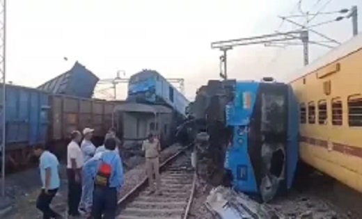 फतेहगढ़ साहिब में बड़ा हादसा, दो मालगाड़ी और एक यात्री ट्रेन... - CG Sandesh