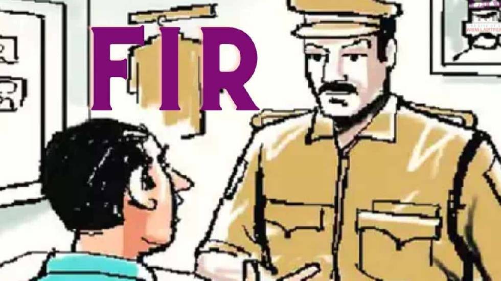 बसना : बिछिया में स्कूल के बाउन्ड्रीवाल पर अश्लील वाक्यांश ल... - CG Sandesh