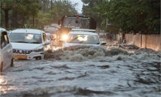 दिल्ली-NCR में भारी बारिश ने 88 साल पुराना रिकॉर्ड तोड़ा, कन... - CG Sandesh