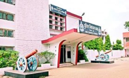 भिलाई के एक रिटायर्ड बैंक कर्मी से शेयर ट्रेडिंग के नाम पर 1... - CG Sandesh