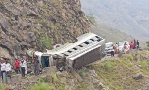 शिमला में बड़ा सड़क हादसा: गिलटारी रोड पर गिरी HRTC की बस, च... - CG Sandesh