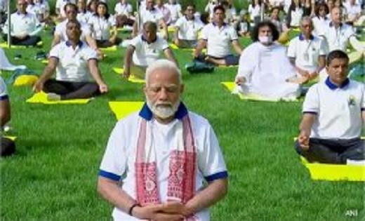 पीएम मोदी ने अंतर्राष्ट्रीय योग दिवस समारोह का नेतृत्व किया,... - CG Sandesh