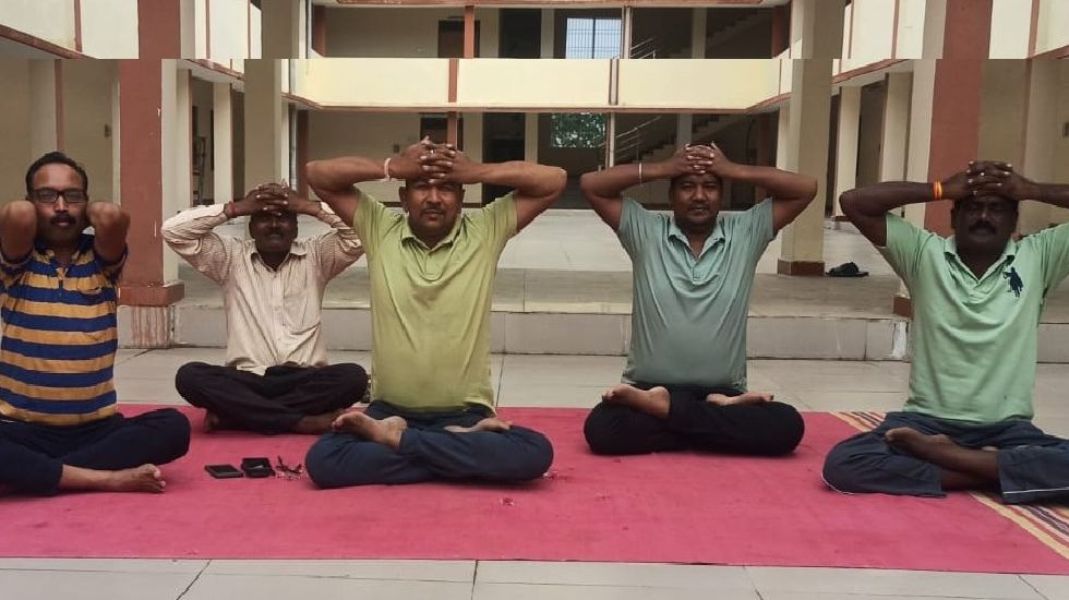 योगासन का महत्व समझाने जोबी कॉलेज में किया गया प्रायोगिक अभ्... - CG Sandesh