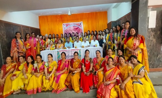 Raipur : साड़ी पहनने की कला को अगली पीढ़ी तक पहुंचाने लिया संकल्प, माहेश्वरी समाज की महिलाओं ने साड़ी वॉकेथान का किया आयोजन