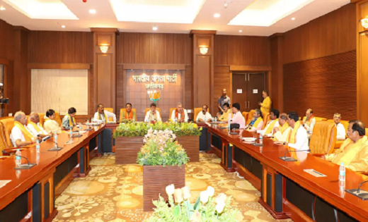 CG News : भाजपा के नए सांसदों की हुई बैठक, इन मुद्दों पर हुई चर्चा…