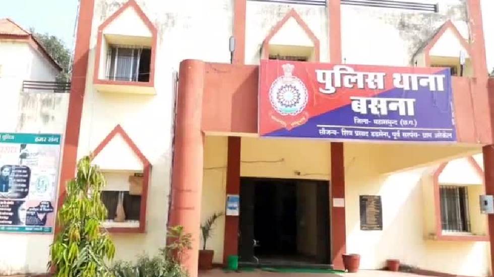 बसना : आधी रात को घर में घुसकर की मारपीट, मामला दर्ज. - CG Sandesh