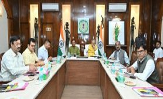 नए विधानसभा भवन के निर्माण समीक्षा के लिए मुख्यमंत्री निवास में हुई बैठक