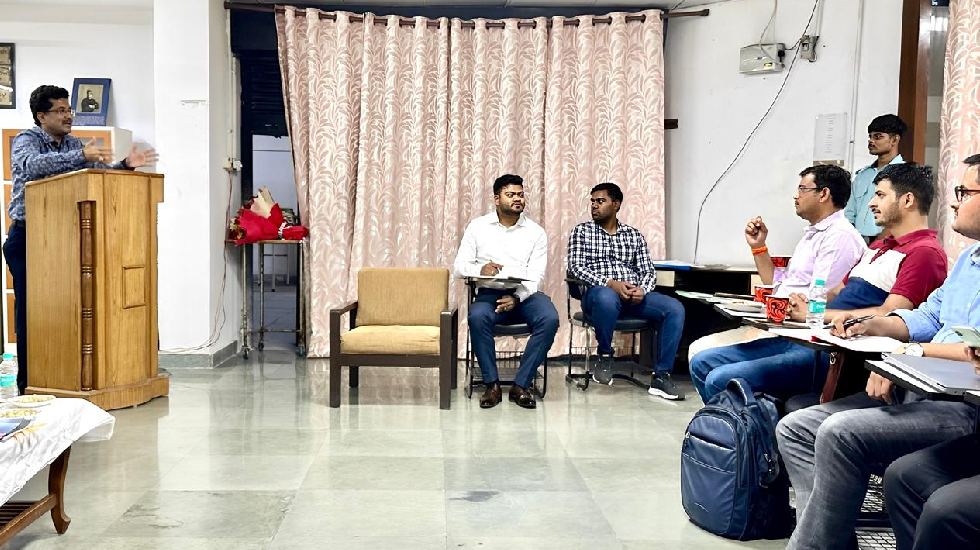 देश के सिविल सर्विस के टॉप कोचिंग इंस्टीट्यूट अब रायपुर में ... - CG Sandesh