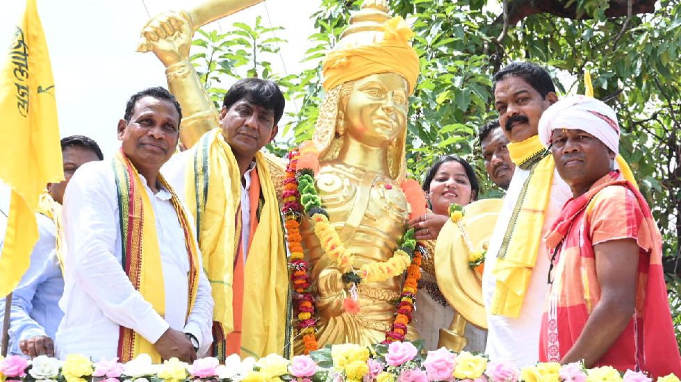 महासमुंद : रानी दुर्गावती के बलिदान और अदम्य साहस को नमन - य... - CG Sandesh