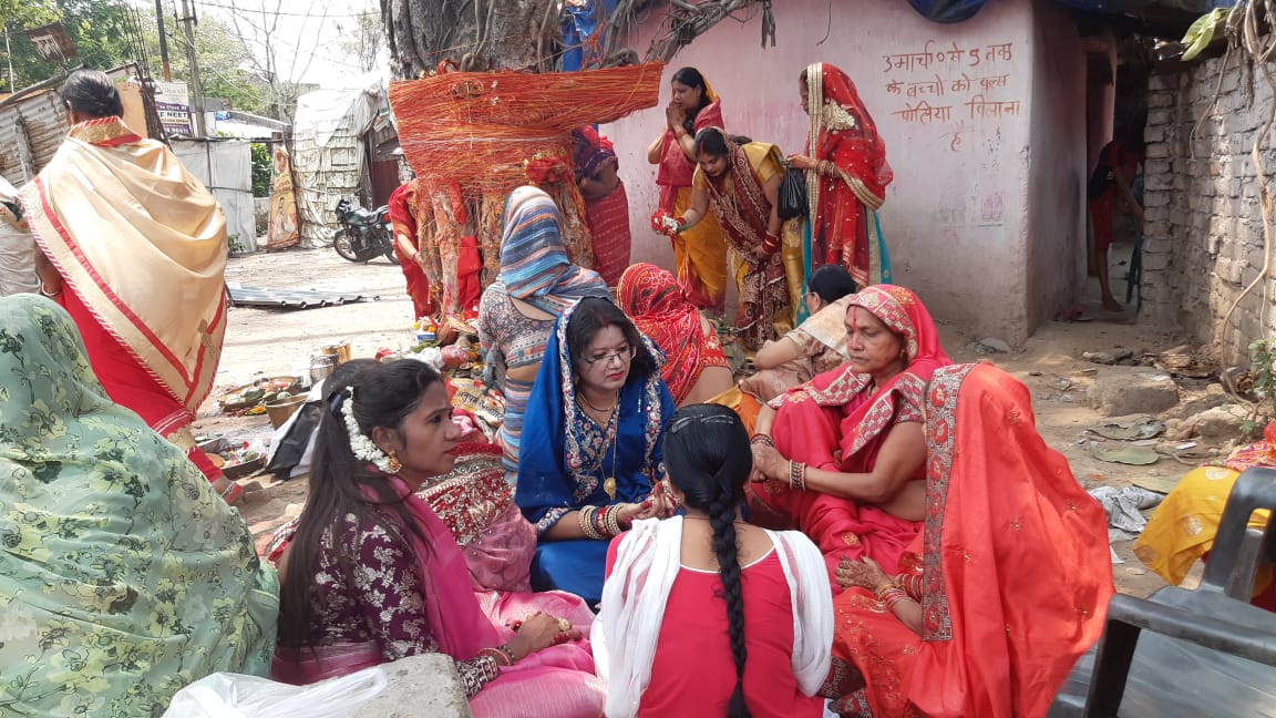 बसना : पति की दीर्घायु एवं घर परिवार में सुख, समृद्धि व शांत... - CG Sandesh