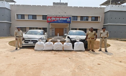 Mahasamund Crime : पुलिस ने फिल्मी स्टाइल में पकड़ा 15 लाख का गांजा...दो कार जब्त