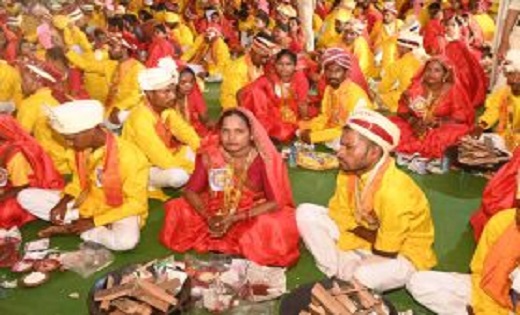 मुख्यमंत्री ने दिव्यांग नव दंपत्तियों को दिए आशीर्वाद, 250 दिव्यांग जोड़े बंधे परिणय सूत्र में