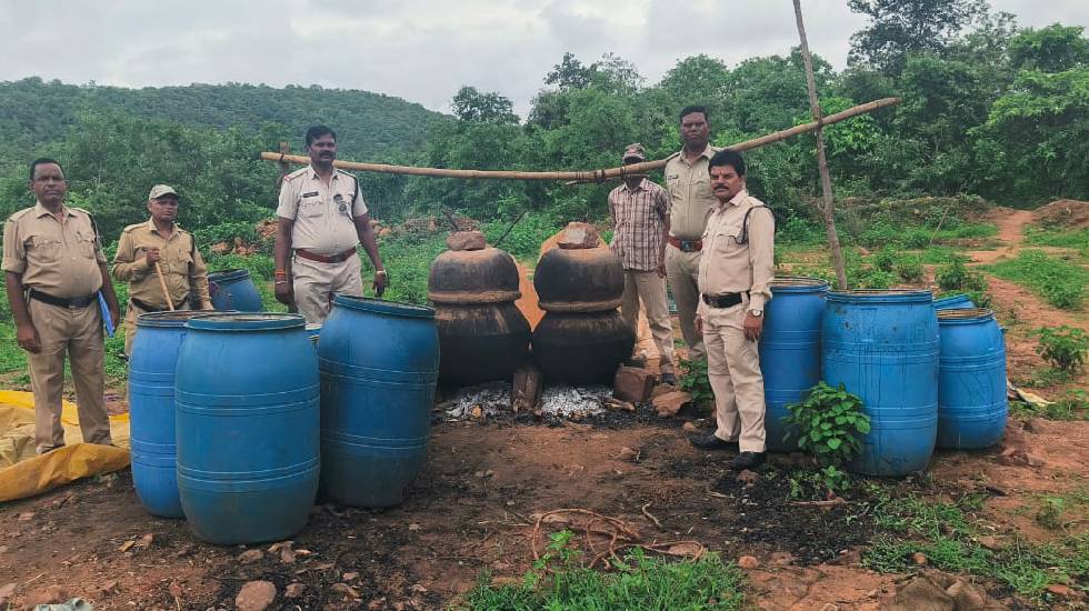सरायपाली : ड्राई डे के पूर्व आबकारी विभाग की बड़ी कार्यवाही - CG Sandesh