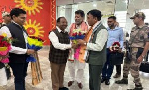 बीजेपी के बजट संवाद कार्यक्रम में शामिल होने राजधानी पहुंचे केंद्रीय मंत्री डॉ. मनसुख मांडविया