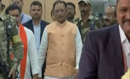 सीएम साय दिल्ली हुए रवाना, कई मुद्दों पर शीर्ष नेताओं से करेंगे मुलाकात