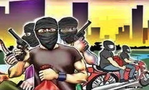 न्यायधानी में बेखौफ अपराधी : सराफा कारोबारी की दुकान से 30 ल... - CG Sandesh