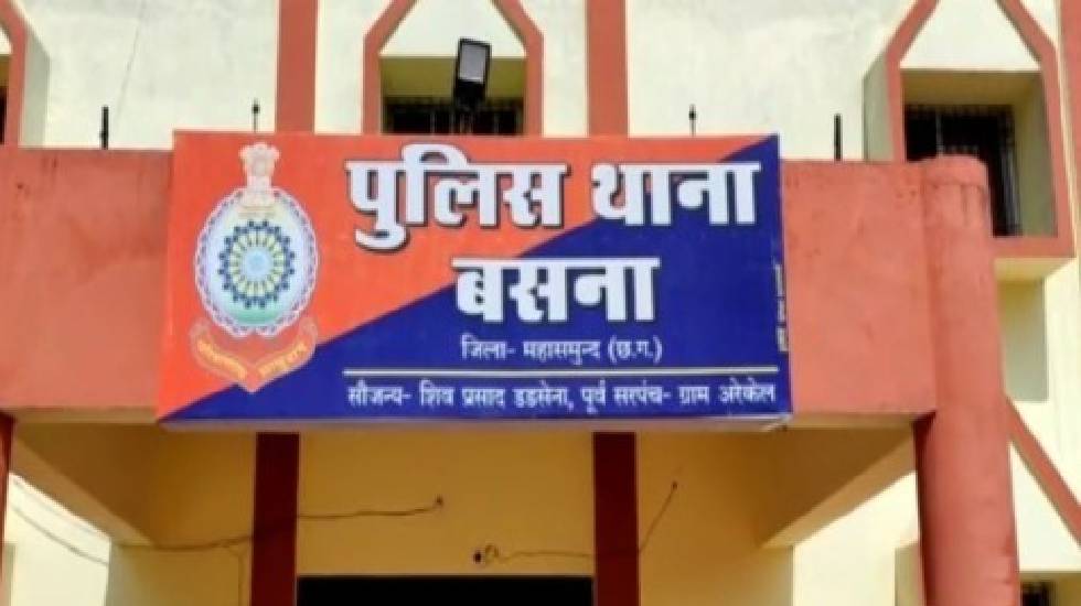 बसना : जमीन विवाद को लेकर खेत में सास-बहु से मारपीट - CG Sandesh