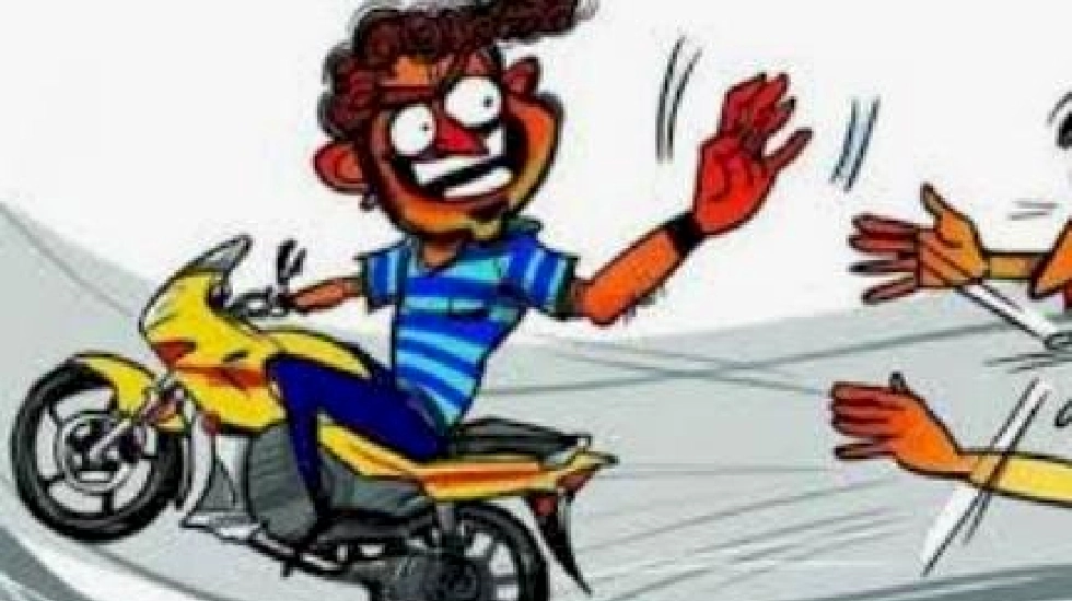 बागबाहरा : खोपली पड़ाव से मोटरसायकल चोरी - CG Sandesh