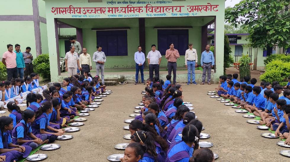 सरायपाली : अमरकोट में न्योता भोज व एक पेड़ माँ के नाम कार्यक्... - CG Sandesh