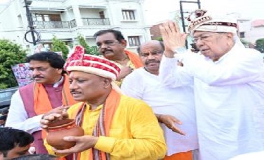 रथयात्रा महोत्सव में शामिल हुए राज्यपाल हरिचंदन