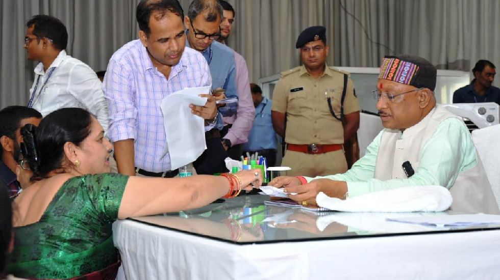 कुनकुरी सदन में रहकर बच्चे के इलाज के लिए दिया आवेदन, मुख्यम... - CG Sandesh