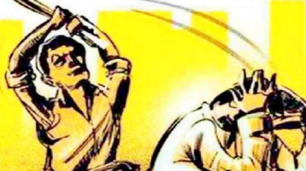 सरायपाली : मोटरसायकल से जा रहे एक व्यक्ति की डंडा से पिटाई. - CG Sandesh