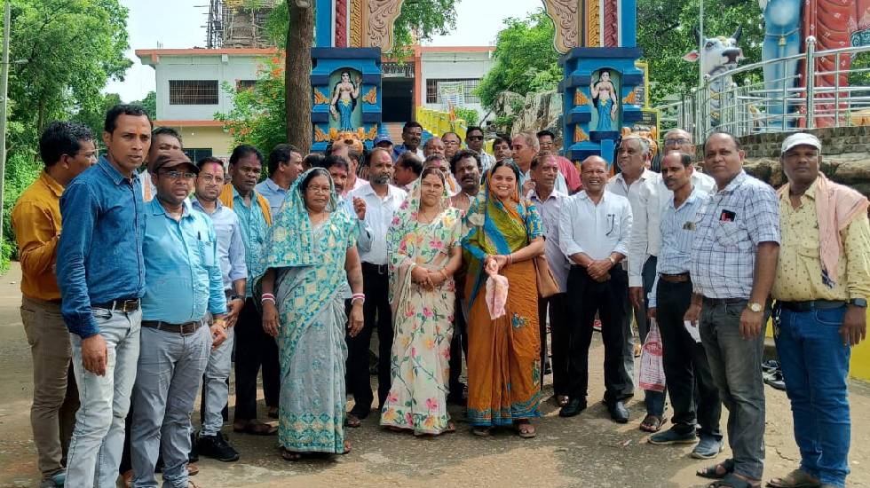 महासमुंद : नव निर्वाचित सांसद रुपकुमारी चौधरी से कुम्भकार मह... - CG Sandesh