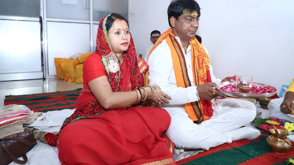 महासमुंद : श्रावण के प्रथम दिन सोमवार से शुरू हुआ एक माह का ... - CG Sandesh