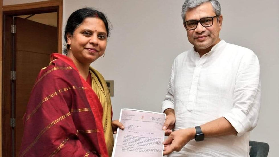 रायपुर से संबलपुर रेलवे लाइन निर्माण से दो प्रदेशों के व्यापारिक, औधोगिक, शिक्षा एवं पर्यटन को बढ़ावा मिलेगा - रूपकुमारी