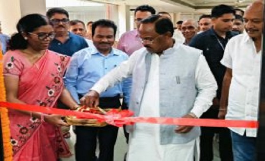 विदेशों में भी हो रही है बस्तर के कोसा कपड़ों की प्रसिद्धि : रामविचार नेताम