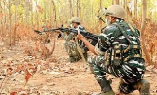  सुरक्षाबलों और नक्सलियों के बीच मुठभेड़ में 5 नक्सली हुए ढेर