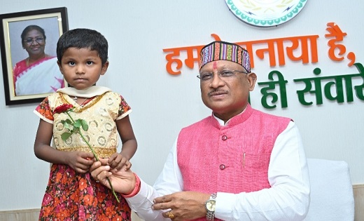 जनदर्शन : मुख्यमंत्री की संवेदनशीलता से एक सप्ताह के भीतर 5 वर्षीय नूतन की आंख का हुआ इलाज