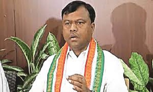 पत्रकारों से बोले दीपक बैज, छत्तीसगढ़ में जनता के हक की रक्षा के लिये कांग्रेस एक मजबूत विपक्ष के रूप में है, पूर्व सीएम बघेल ने भी बीजेपी पर साधा निशाना