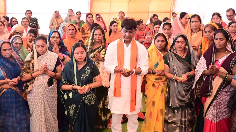 महासमुंद : आज होगा सवा लाख पार्थिव शिवलिंगों का अभिषेक, नगर ... - CG Sandesh
