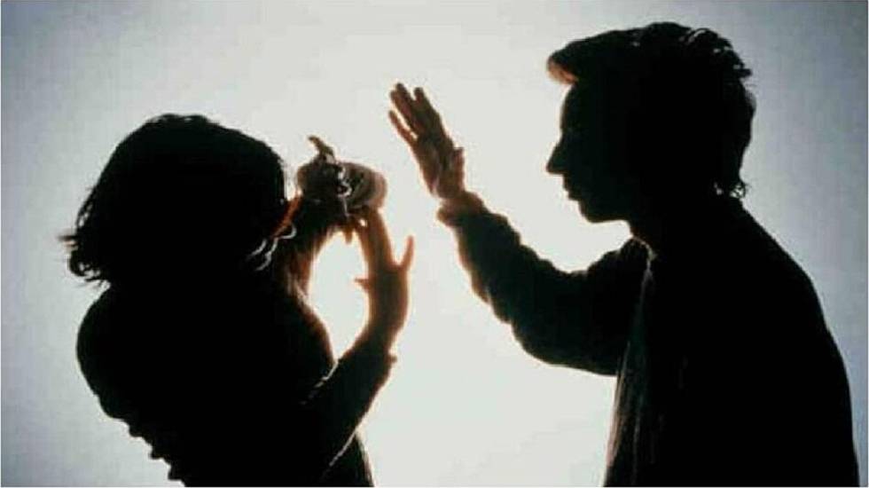 कोमाखान : शराबी पति की प्रताड़ना से तंग पत्नी ने दर्ज करायी श... - CG Sandesh