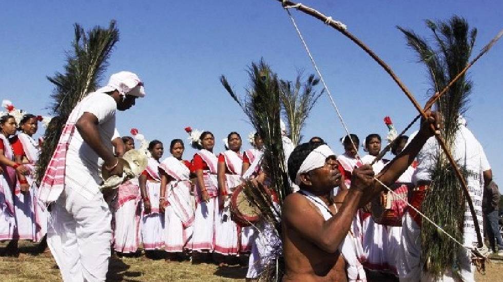 विश्व आदिवासी दिवस : छत्तीसगढ़ में मुख्यधारा से जुड़ता आदिवासी... - CG Sandesh