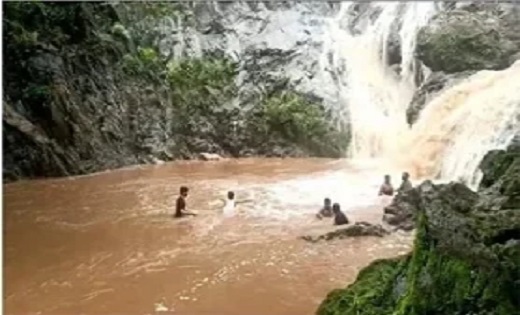 डिप्टी सीएम के भांजे की रानीदहरा जलप्रपात में डूबने से मौत, ... - CG Sandesh