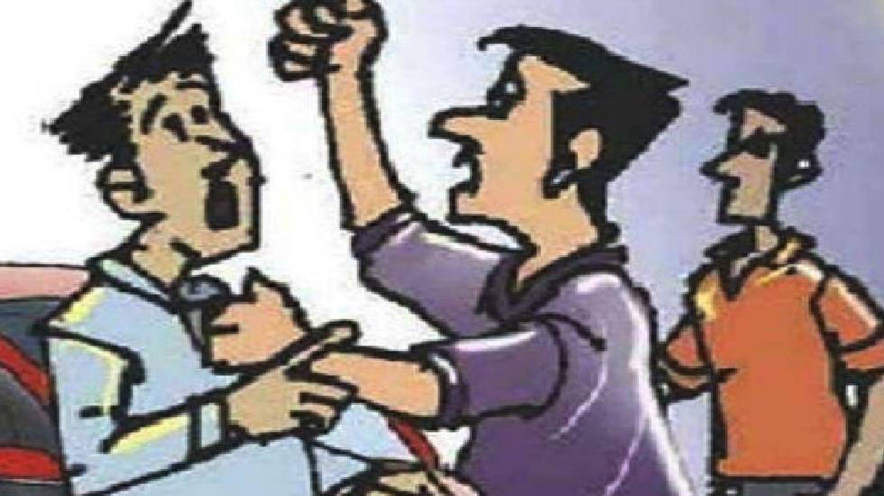 बसना : शराब पीने की बात पिताजी को क्यों बताया कहकर की मारपीट - CG Sandesh